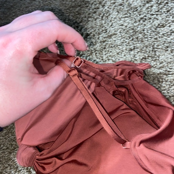 Express Body Contour Silky Knotted Front Thong Bodysuit with Removable Cups - Picture 8 of 9